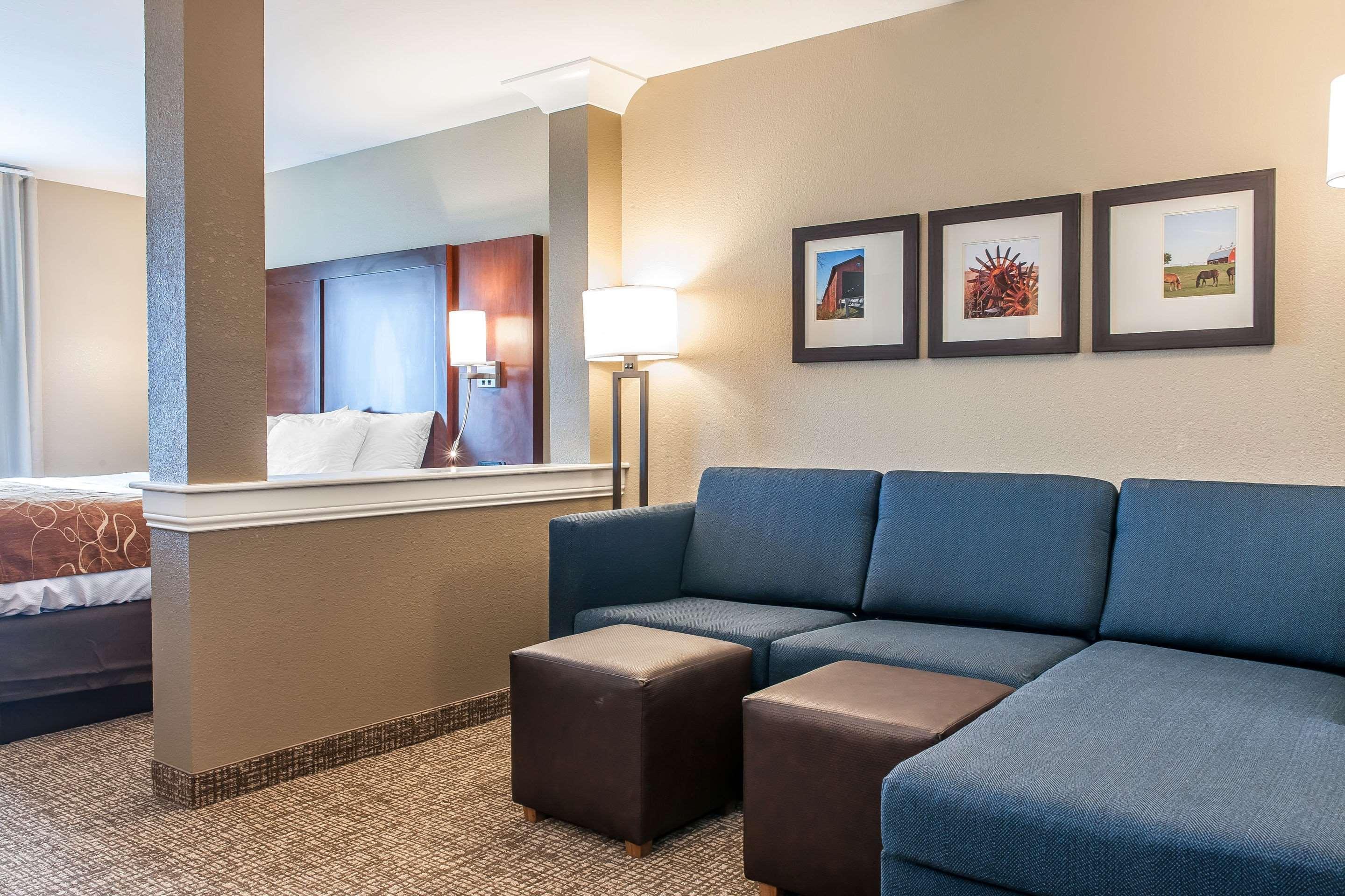 Comfort Suites Rensselaer Near Fair Oaks Buitenkant foto