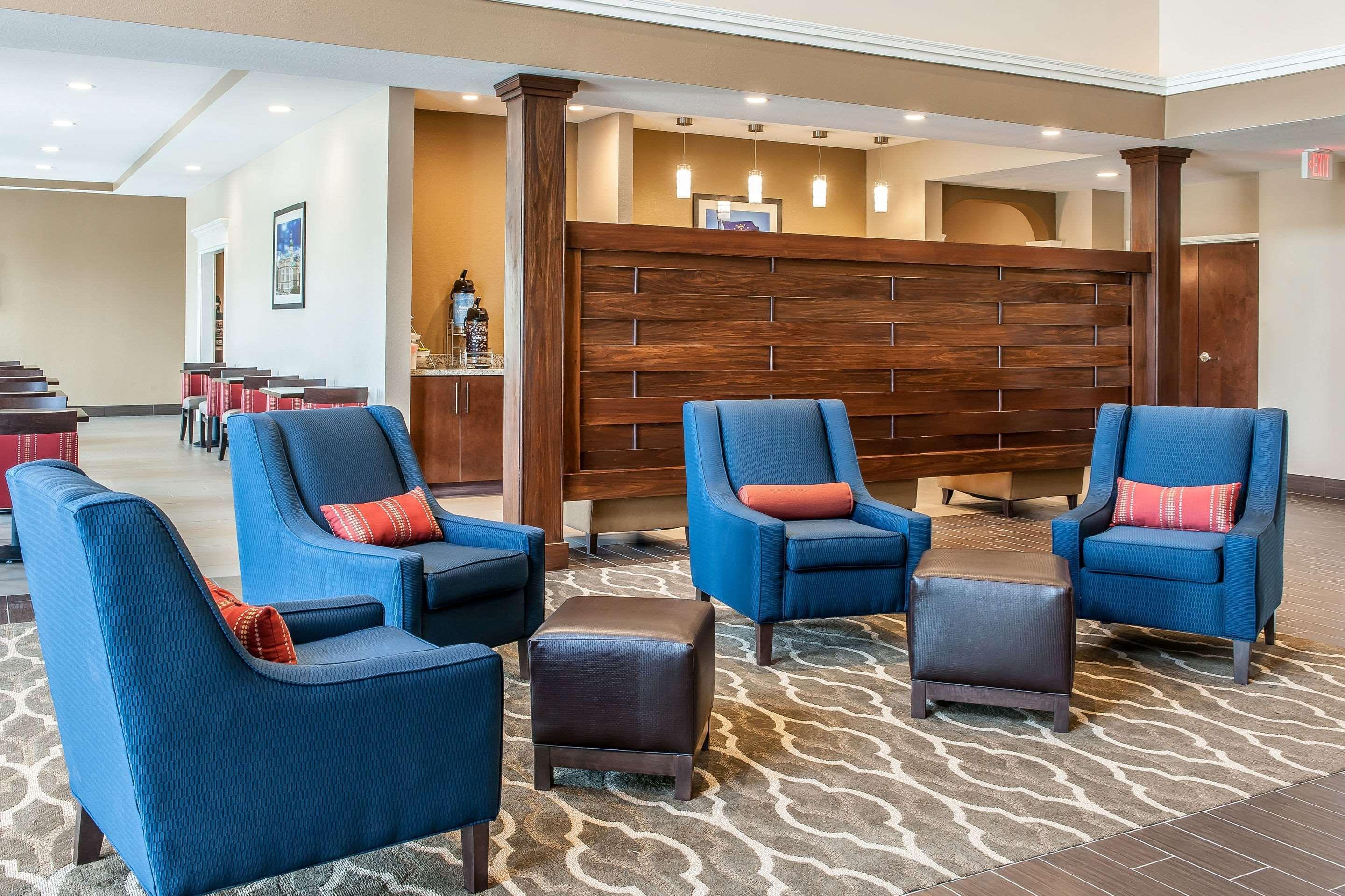 Comfort Suites Rensselaer Near Fair Oaks Buitenkant foto
