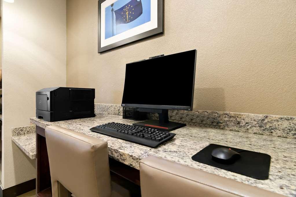 Comfort Suites Rensselaer Near Fair Oaks Faciliteiten foto